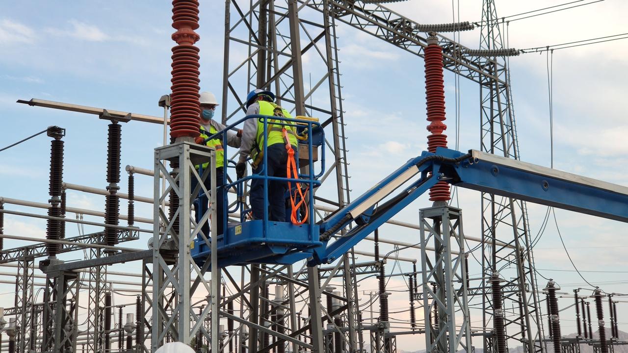 Trabajo en subestación eléctrica
